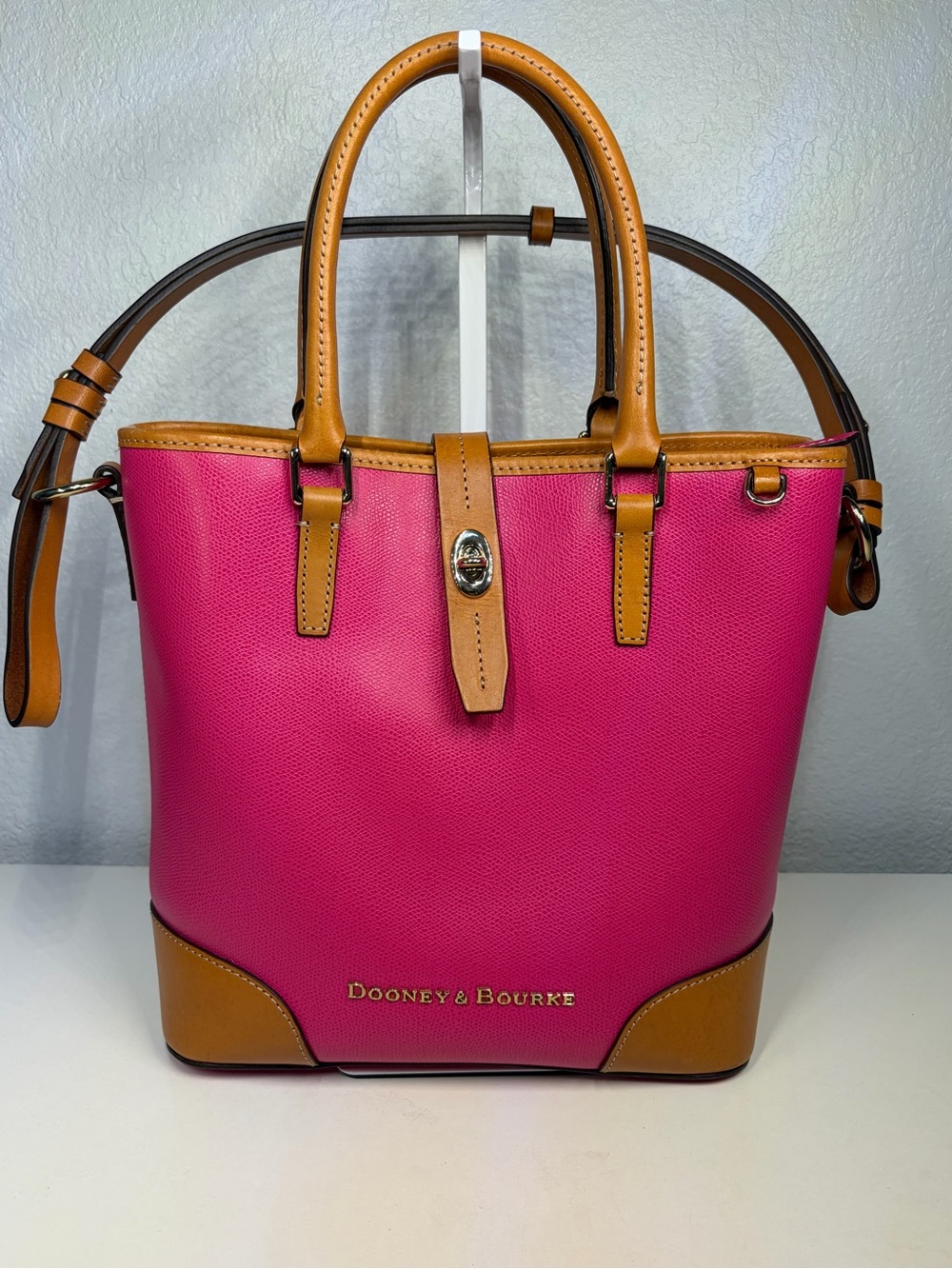 NWOT Dooney & Bourke Cayden Shoulder Bag